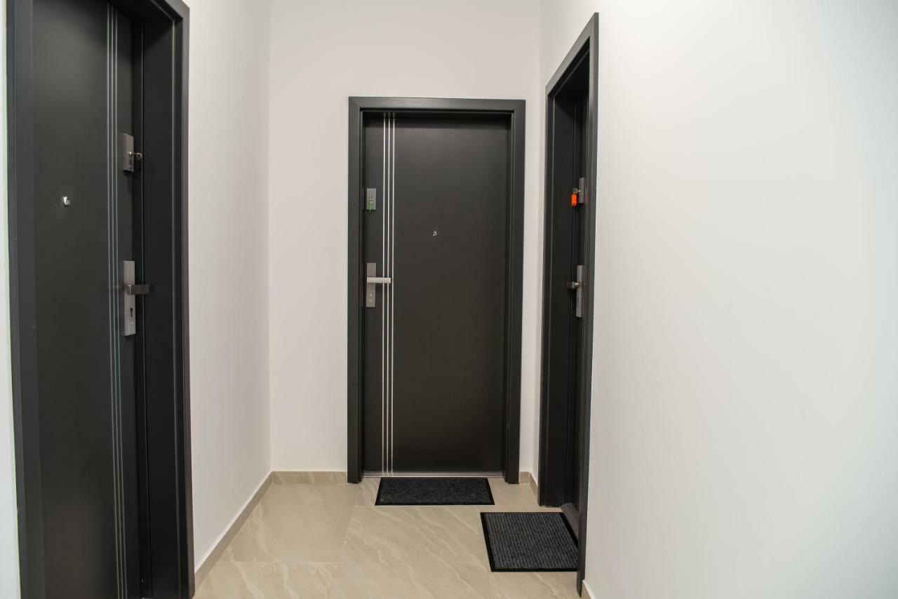 Apartments Steel Residence- Tesla Drive Experience Timișoara Zewnętrze zdjęcie
